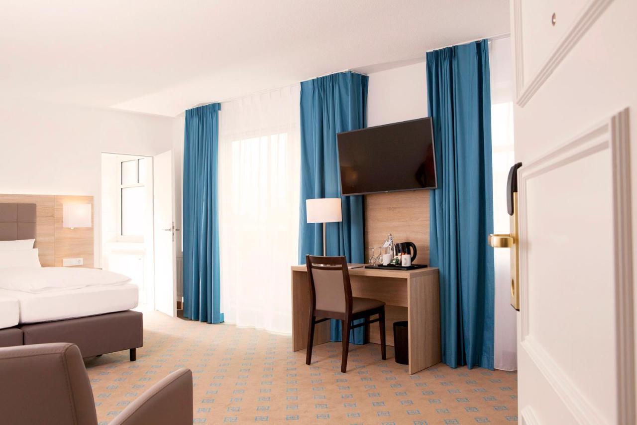 Frisia Hotel 4*